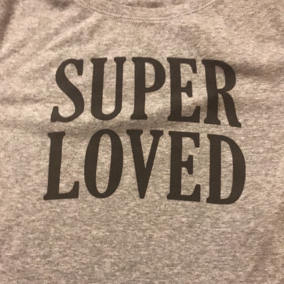 OLD NAVY Fitted “Super Loved” Tee - Picture 2 of 4